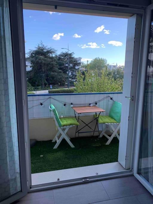 Appartement Familial En Bord De Mer Ла Сен-сюр-Мер Екстериор снимка