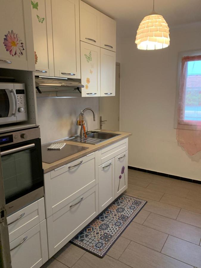 Appartement Familial En Bord De Mer Ла Сен-сюр-Мер Екстериор снимка
